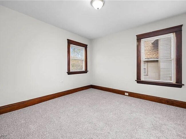 Building Photo - Renovated 3 Bedroom Home with 2 Baths