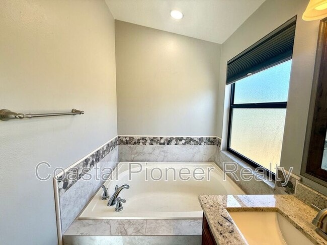 Building Photo - 8758 Huntfield St