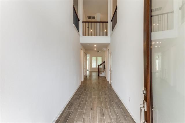 Building Photo - 7921 Lindheimer Ln