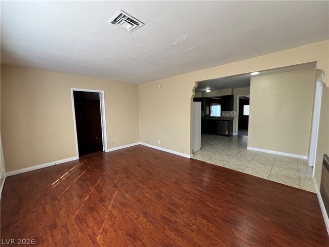 Building Photo - 1425 Wengert Ave