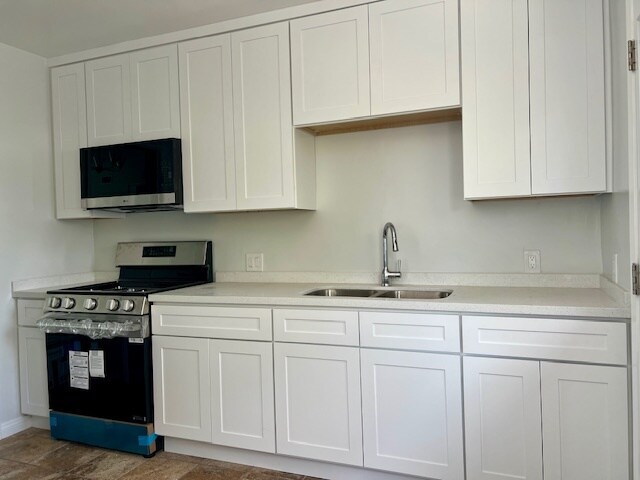 Building Photo - 3836 1/2 Westwood Blvd