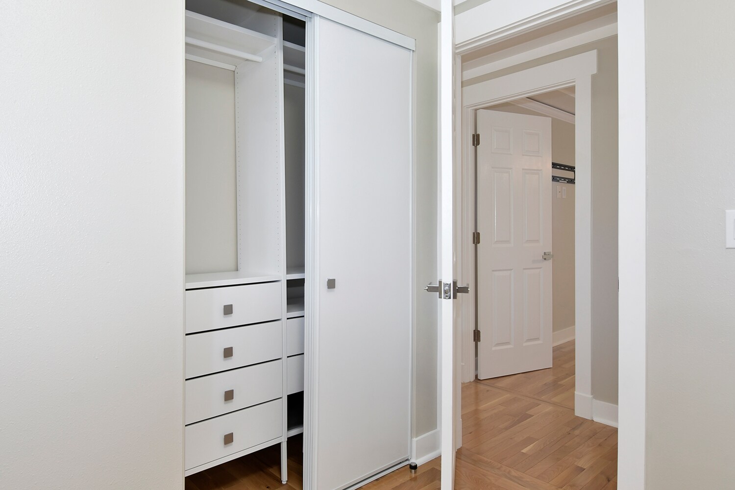 Building Photo - 8 SE 136th Ave