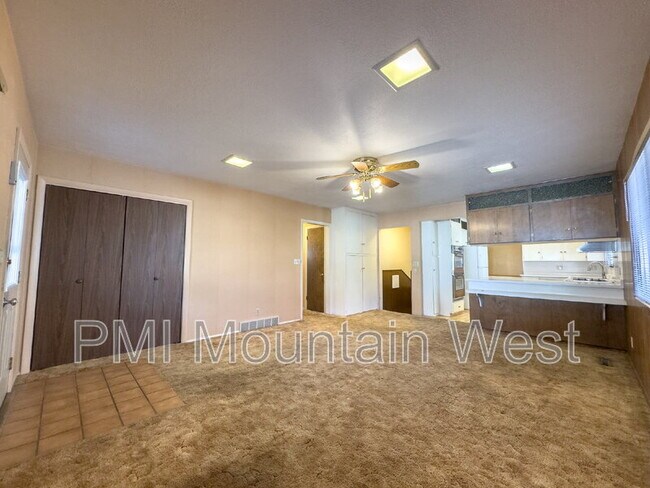 Building Photo - 2141 S 1700 E