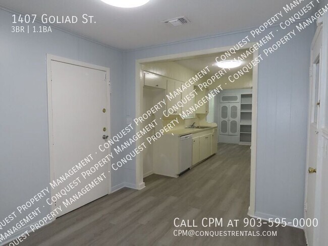 Building Photo - 1407 Goliad St