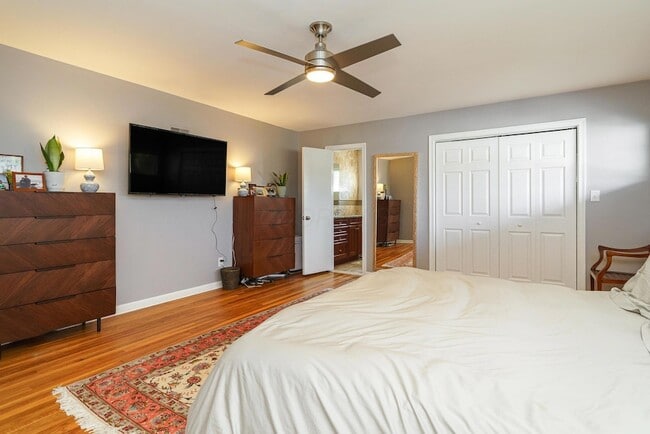 Building Photo - 55 S Merkle Rd