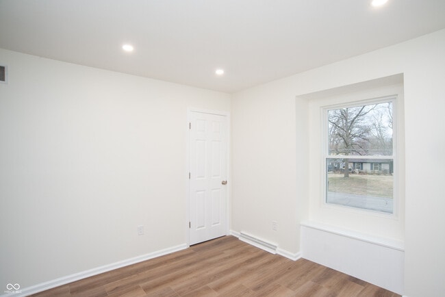 Building Photo - 6337 Cardinal Ln