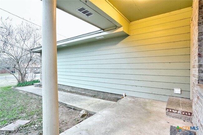 Building Photo - 108 Hughson Ct