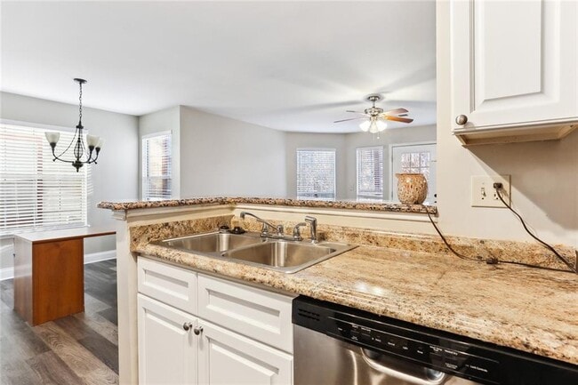 Building Photo - 914 Wentworth Ct