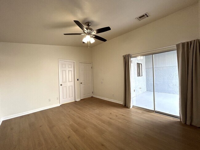 Building Photo - 28670 Landau Blvd