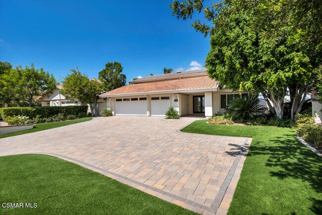 Building Photo - 4066 Calle Del Sol