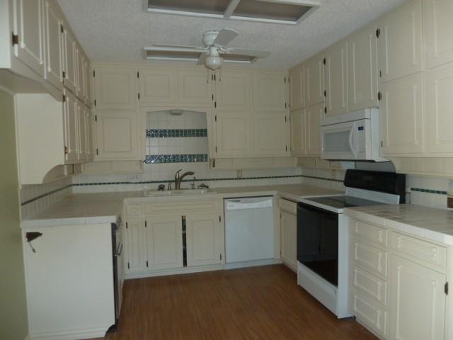 Building Photo - 852 Chateau Valee Cir
