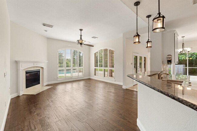 Building Photo - 5011 Tapestry Ln