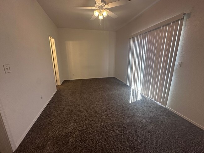 Building Photo - 2400 Mohave Ridge Ave