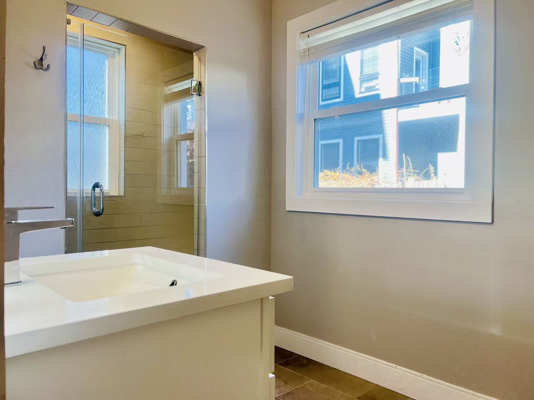 Building Photo - 19 Plymouth St