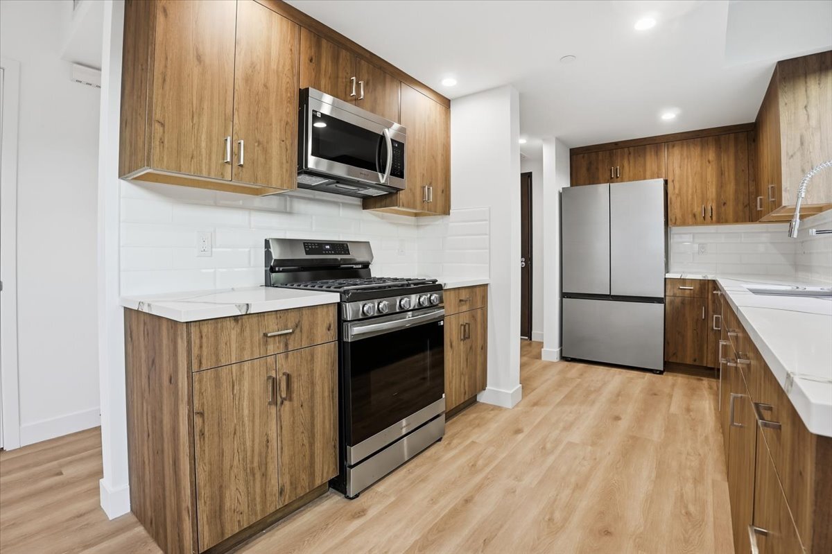 Building Photo - 1820 Prosser Ave