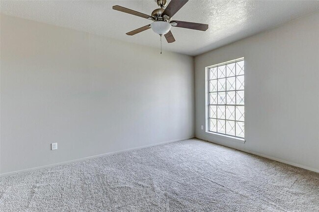 Building Photo - 5318 Botany Ln