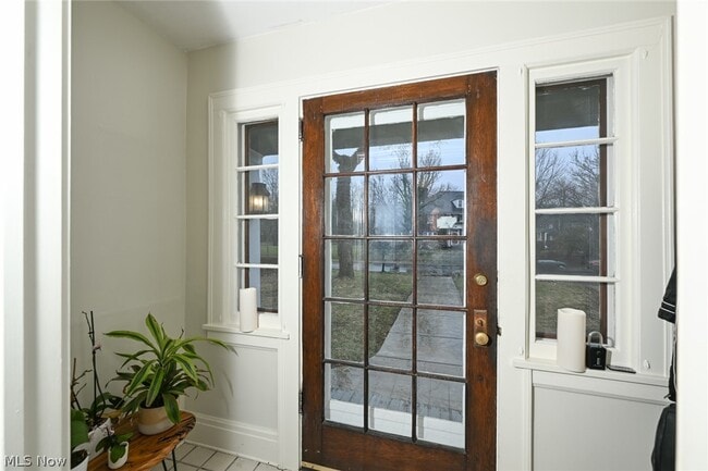 Building Photo - 2927 Huntington Rd