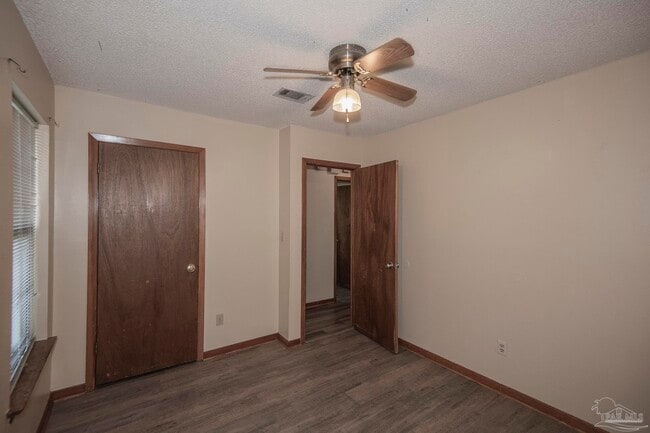 Building Photo - 496 Lownde Ave