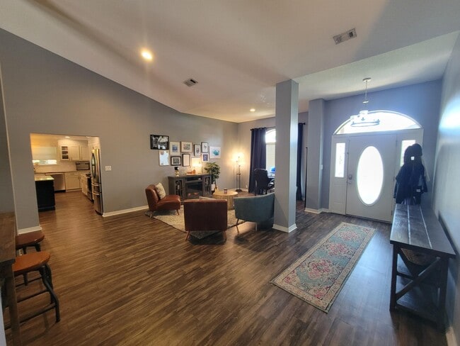 Building Photo - 2664 Shoni Dr