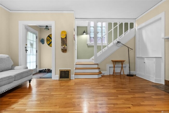 Building Photo - Cute North Tacoma Home - Stadium District ...