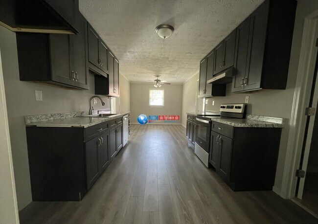 Building Photo - Spacious 4-bedroom ranch in MOUNTAIN VIEW cluster in Lawrenceville