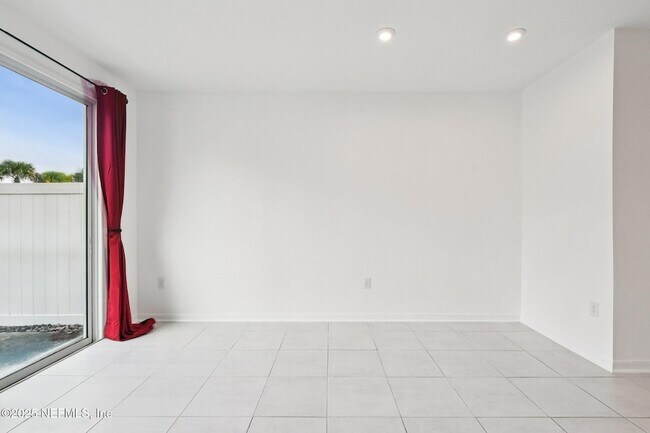Building Photo - 277 Henrys Bluff Pl
