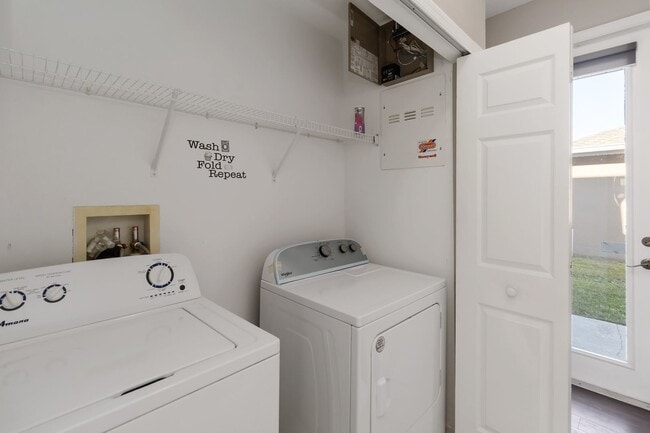 Building Photo - Beautiful Townhome with Private Courtyard & 2-Car Garage Near Lake Nona