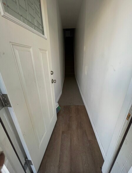 Building Photo - 1318 N 57th St