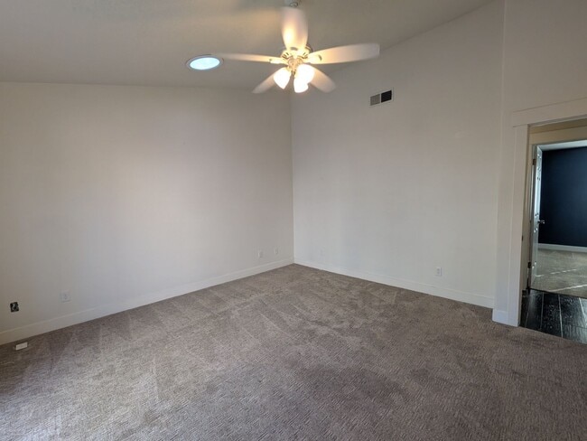 Building Photo - Easy Living! 3 Bedroom Home in St. George