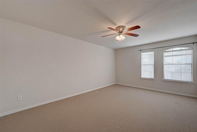Building Photo - 502 Mornington Ln