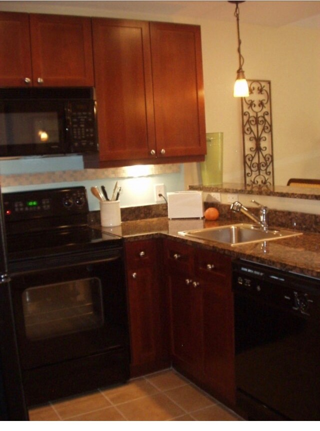 Building Photo - 955 Registry Blvd