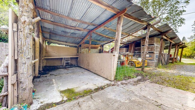 Building Photo - Adorable West County One Bedroom Cottage