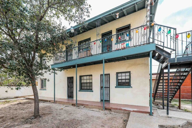 Building Photo - 311 Matamoros St