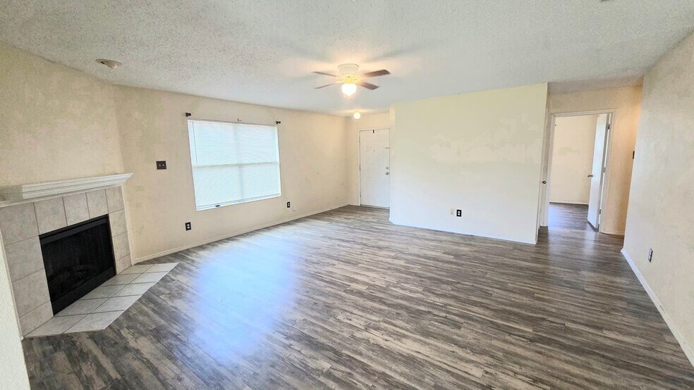 Building Photo - 8103 Zephyr Ct