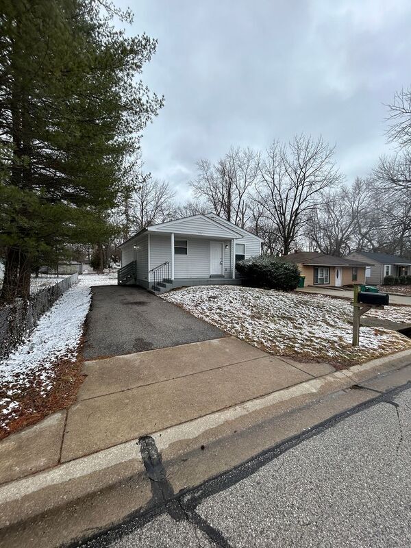 Building Photo - 116 Grether Ave