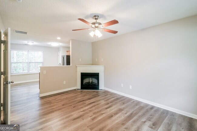Building Photo - 229 Lossie Ln