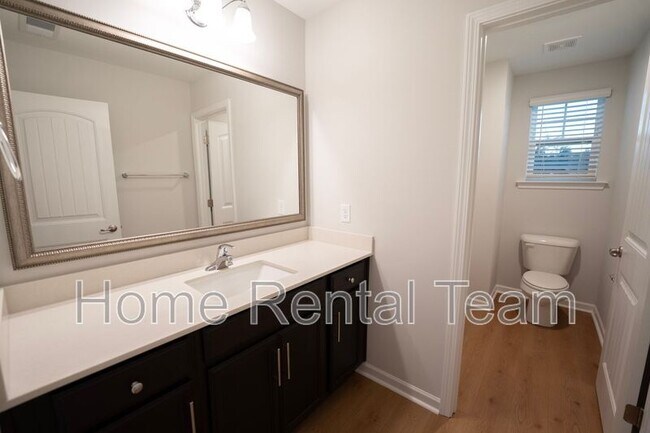 Building Photo - 46 Blues Dr