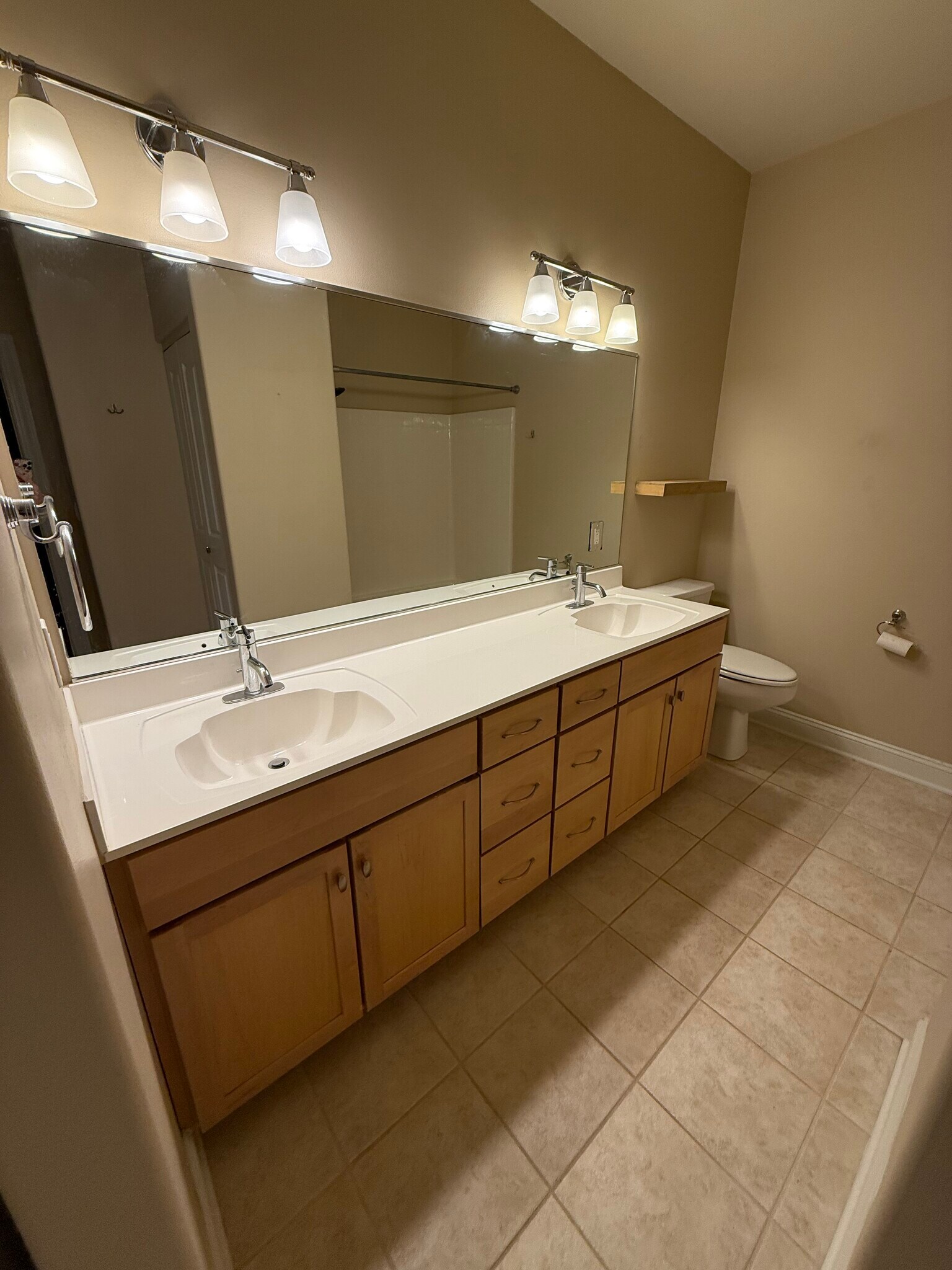 Building Photo - 1925 N Water St