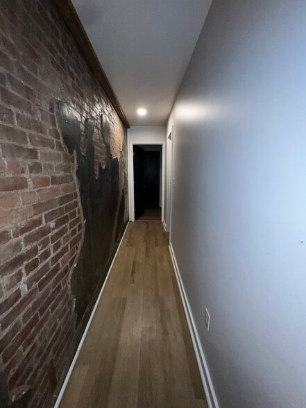 Building Photo - 313 E 17th Ave