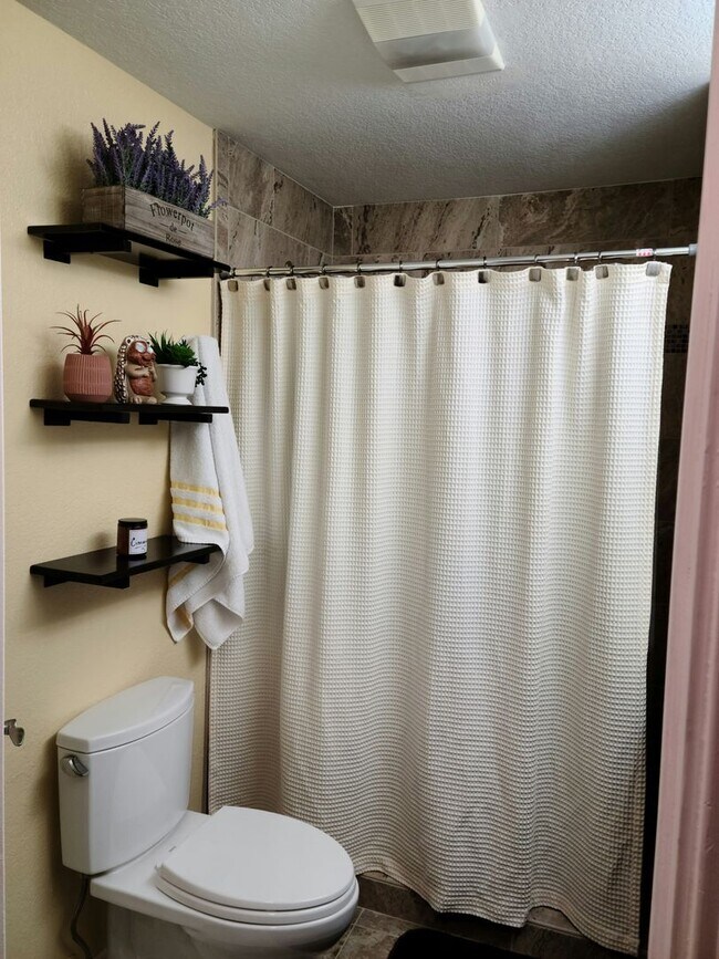 Building Photo - Well maintained 4bd Bothell home!