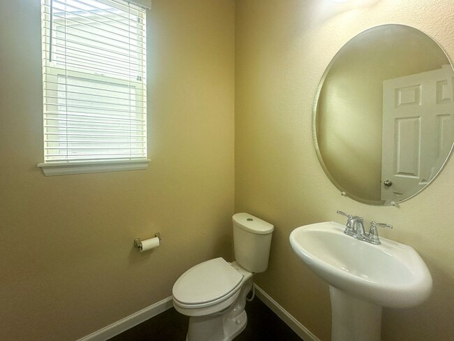 Building Photo - The price can't be beat!