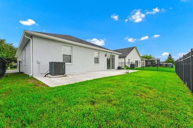 Building Photo - 9821 Bennington Chase Dr