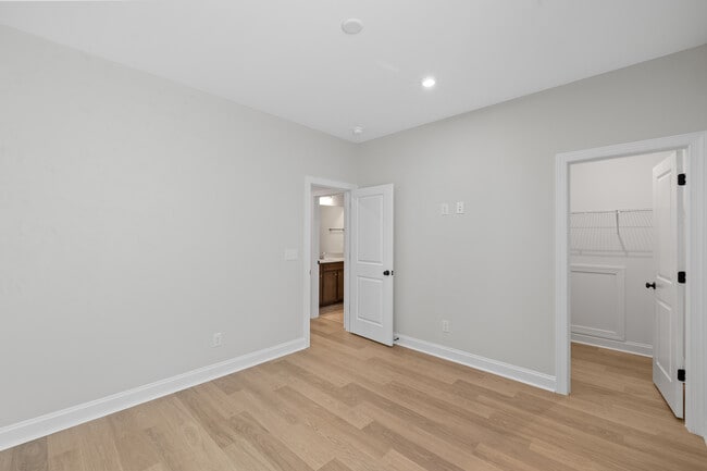 Building Photo - 253 Murray Grey Ln