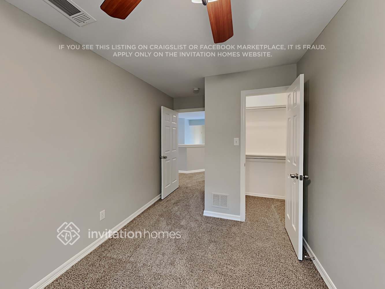 Building Photo - 317 Valiant Dr