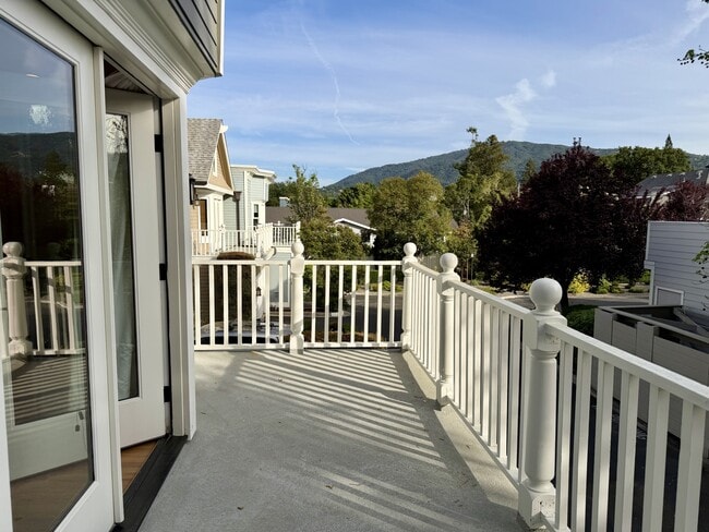 Building Photo - 16979 Roberts Rd