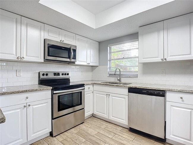 Building Photo - 164 Sweetgum Ln