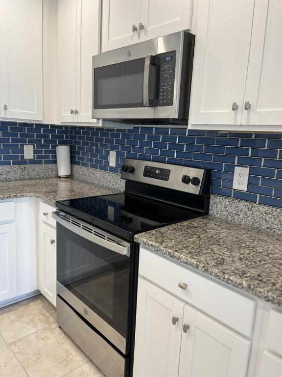 Building Photo - 12218 Gothic Rd