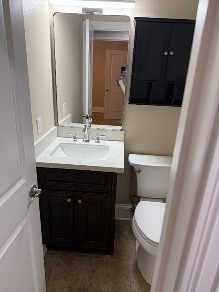 Building Photo - 1110 West Dr