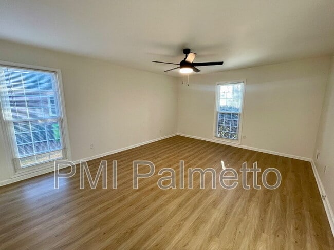 Building Photo - 2816 Wales Rd