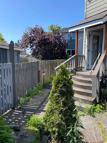 Primary Photo - 508 Emerson Ave